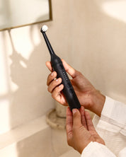 Brush 001 - Graphite Grey