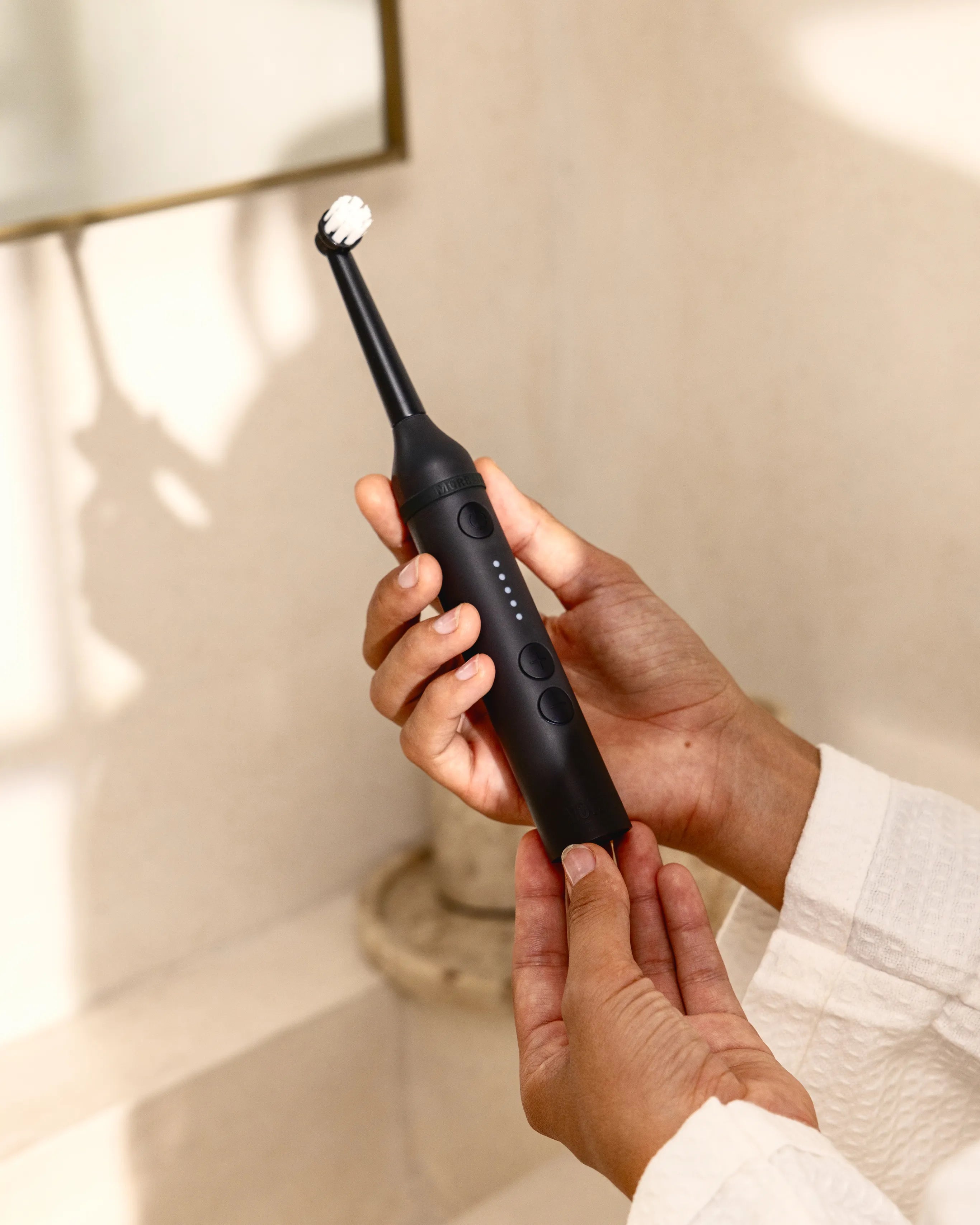 Brush 001 - Graphite Grey